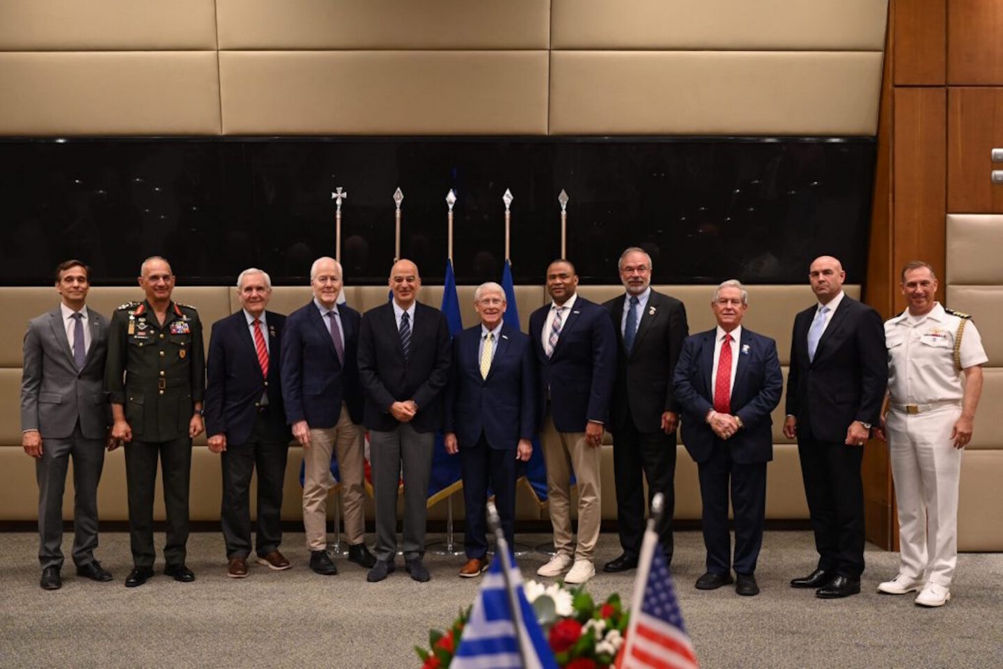 Επίσκεψη μελών του Κογκρέσου των ΗΠΑ στο ΥΠΕΘΑ