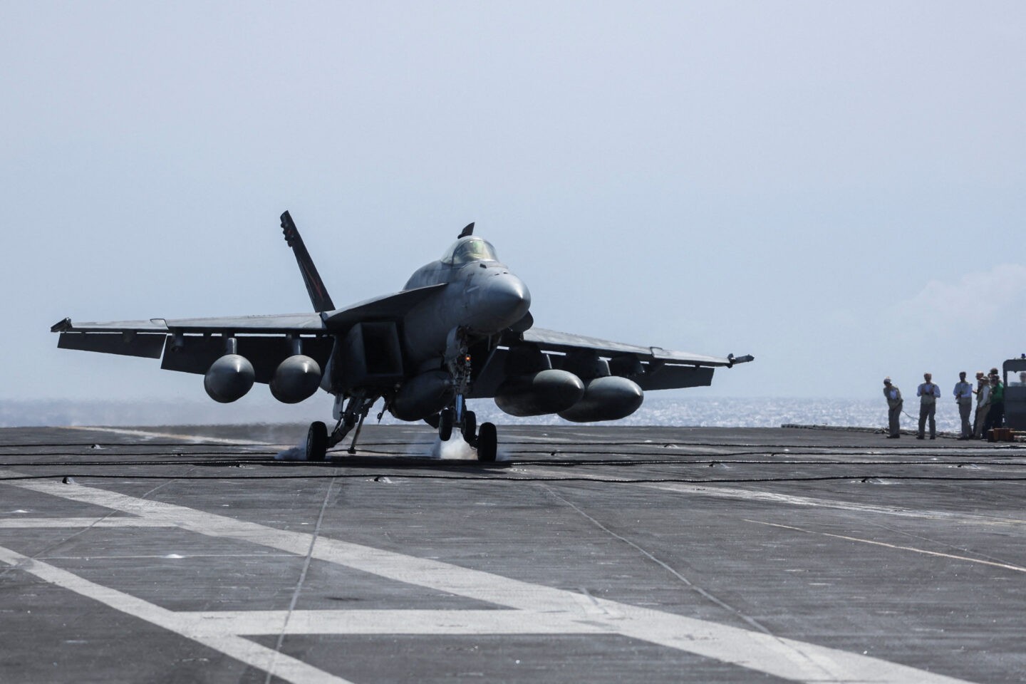 Αμερικανικό μαχητικό αεροσκάφος τύπου F/A-18 σε επιχειρήσεις κατά του Ιράν