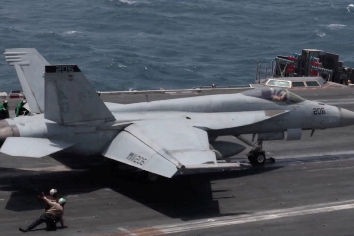 Αμερικανικό μαχητικό αεροσκάφος τύπου F/A-18 σε επιχειρήσεις κατά του Ιράν