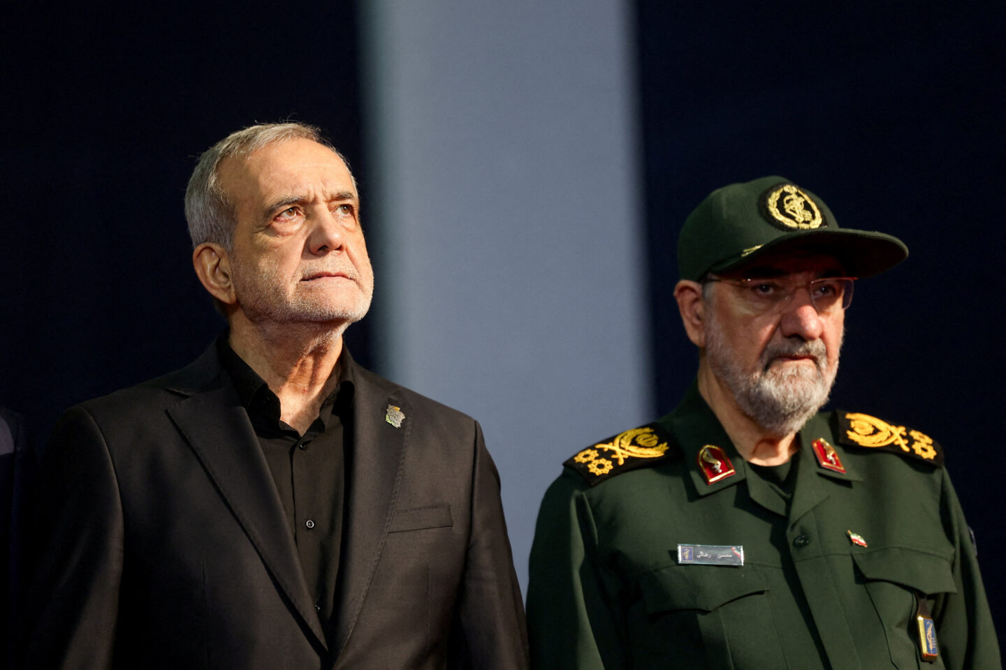 Ο Πρόεδρος του Ιράν Μασούντ Πεζεσκιάν και ο σύμβουλος του ανώτατου ηγέτη του Ιράν Μοχσέν Ρεζάι