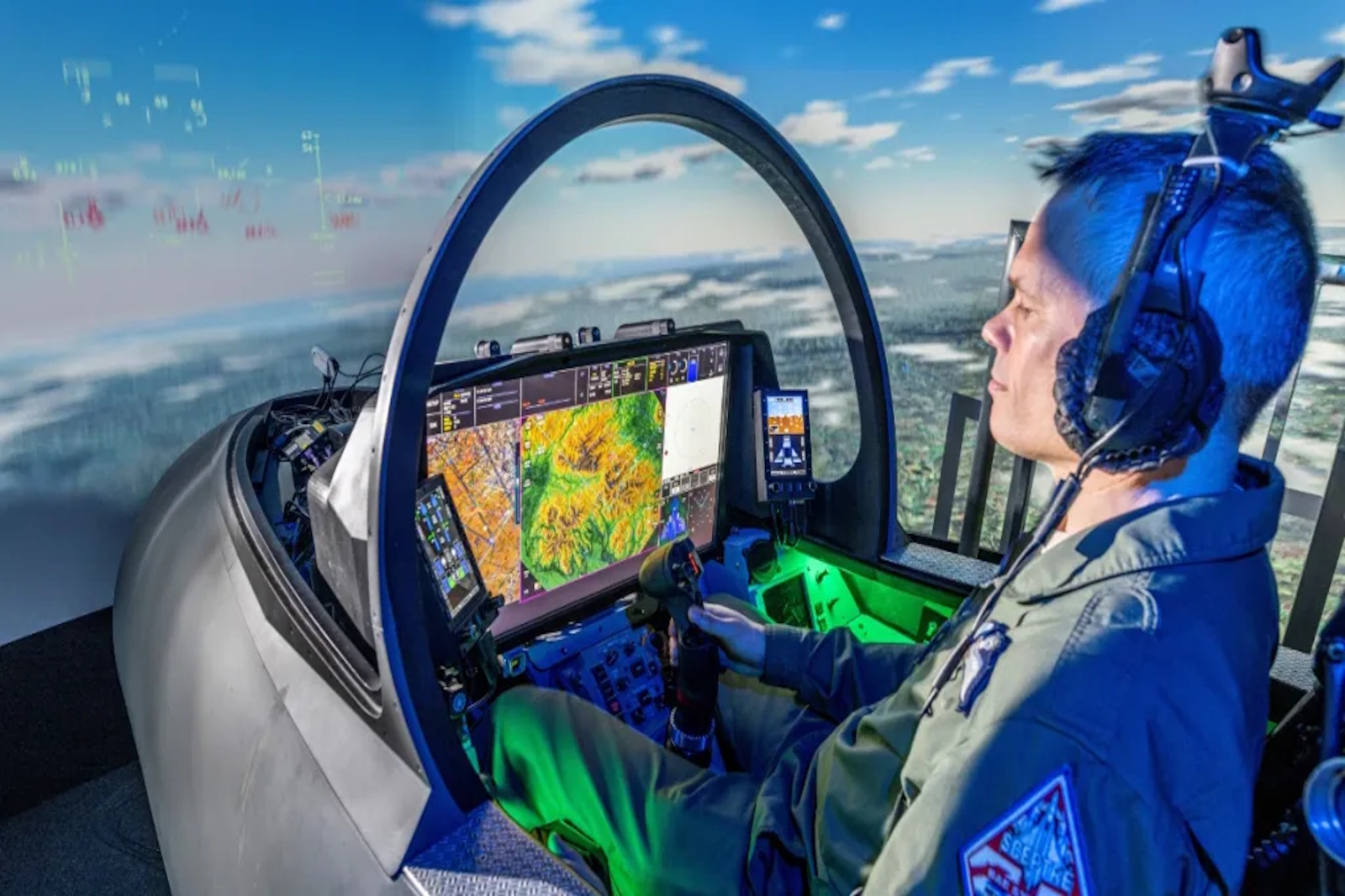 Το πιλοτήριο LAD σε Eurofighter Typhoon με τρεις οθόνες