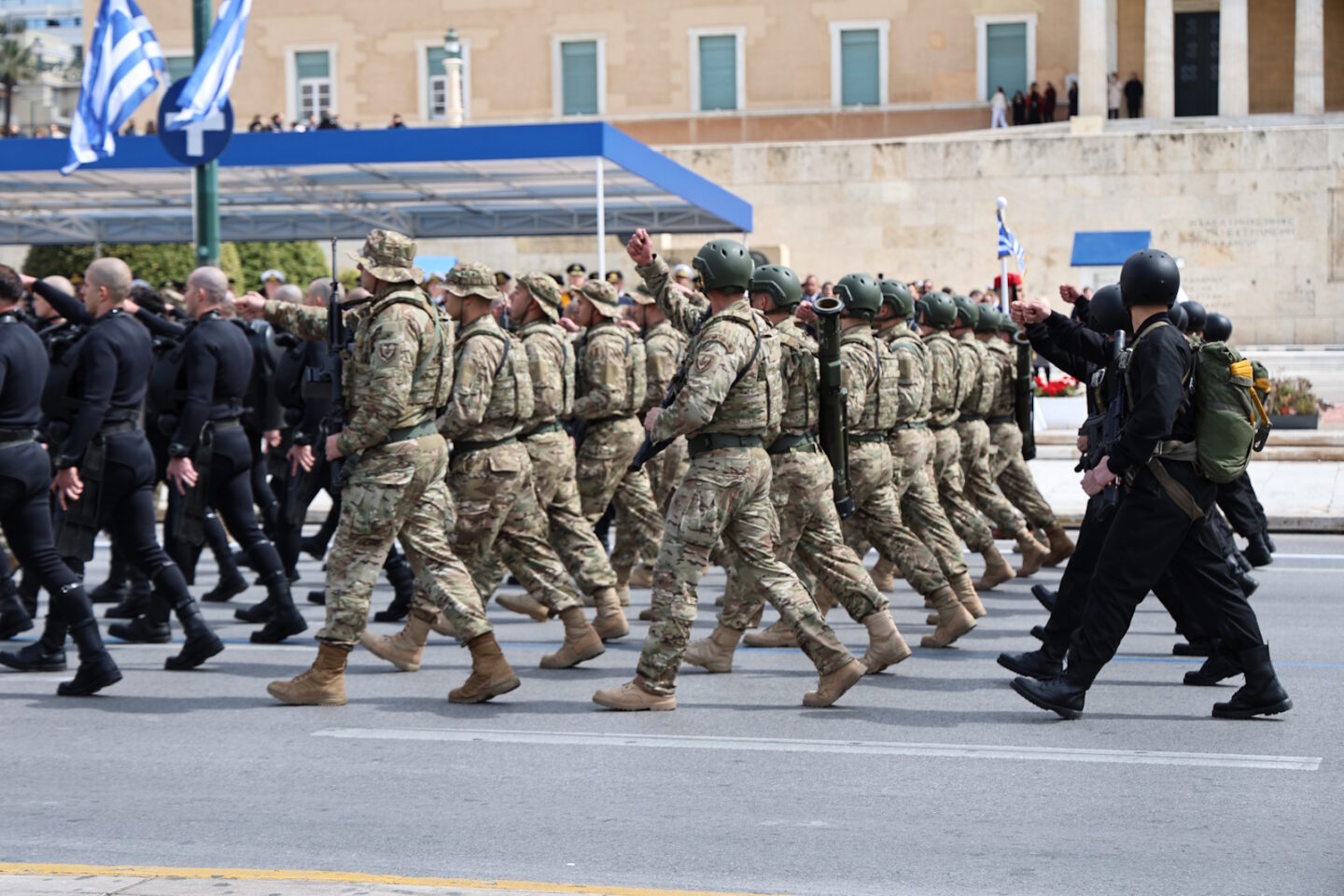 Βατραχάνθρωποι του Πολεμικού Ναυτικού στην στρατιωτική παρέλαση της 25ης Μαρτίου 2026