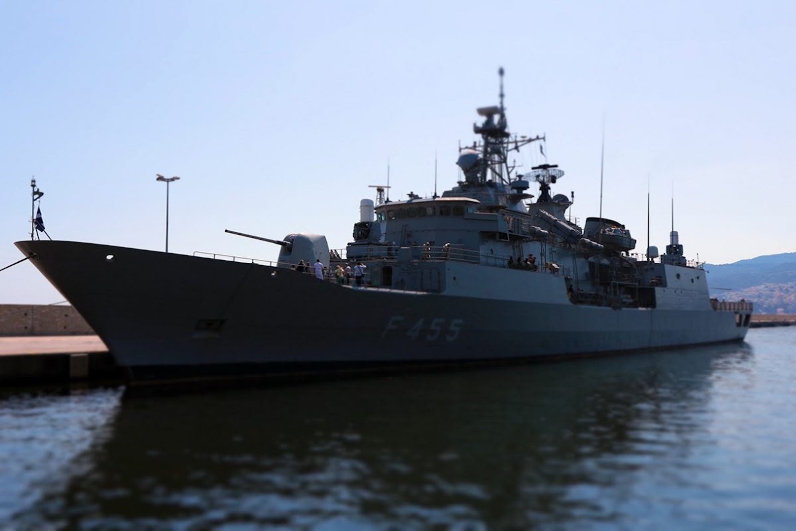 Η φρεγάτα «ΣΑΛΑΜΙΣ»