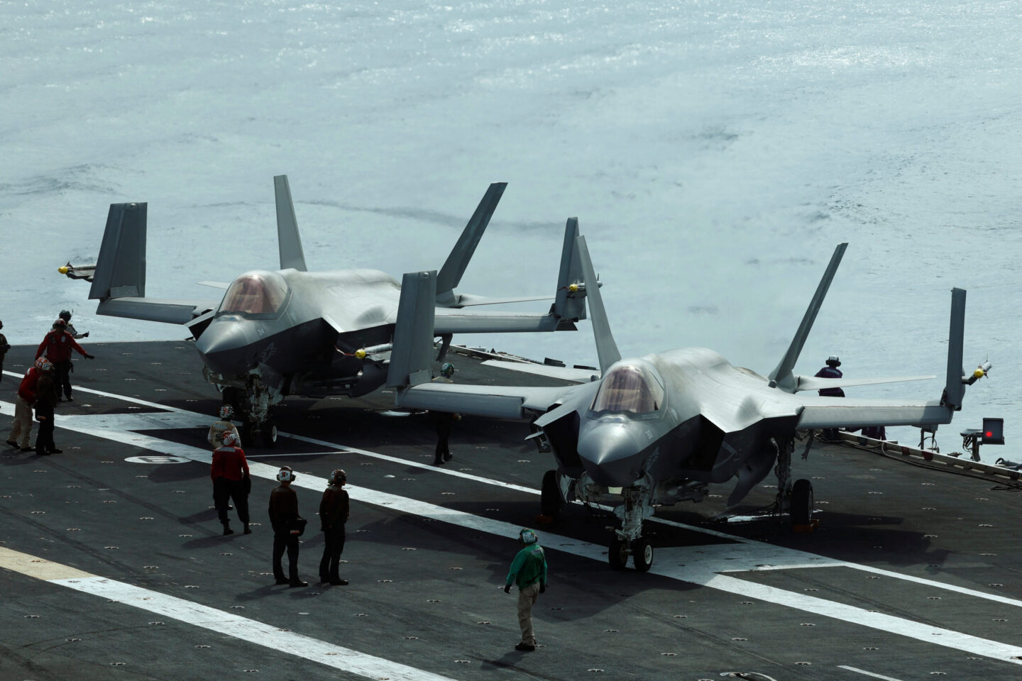Μαχητικά F-35 στο κατάστρωμα του USS George Washington / REUTERS/Kim Kyung-Hoon/File Photo