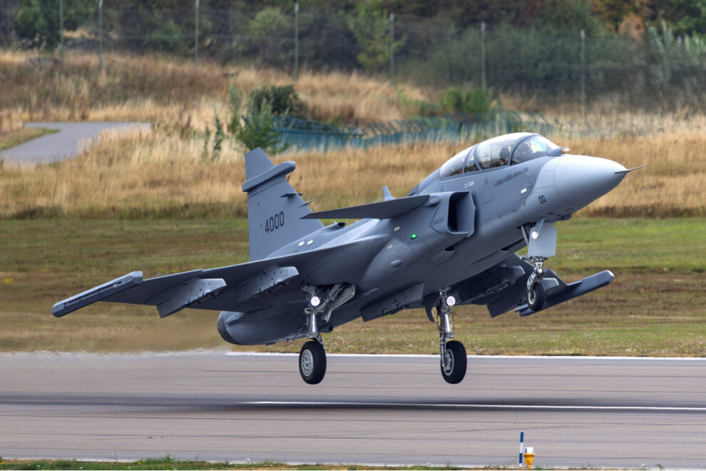 Gripen F