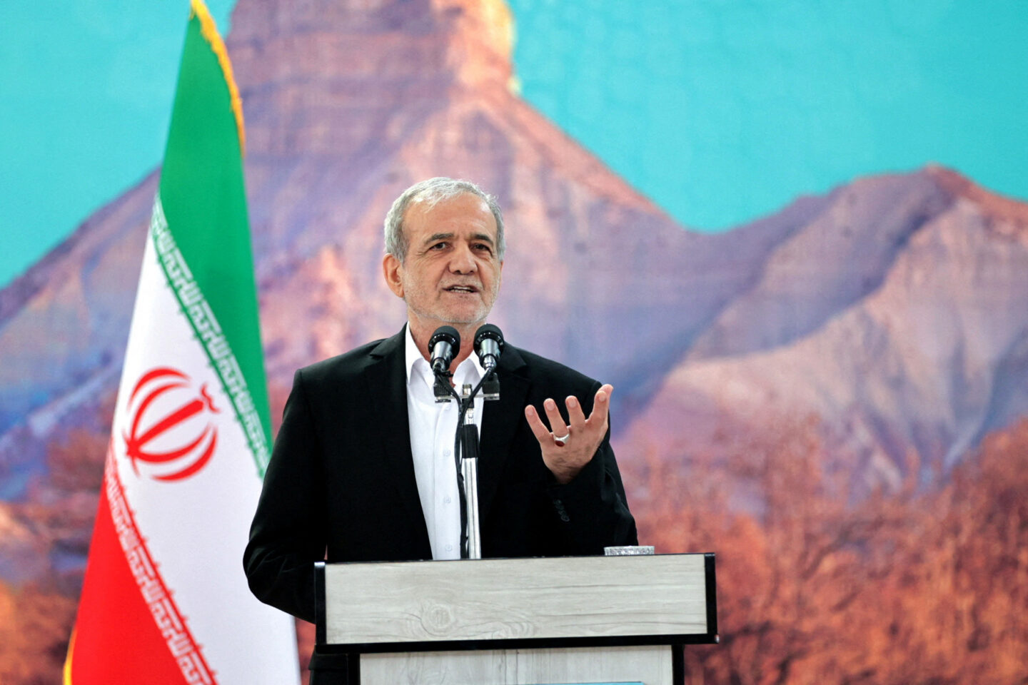 Ο Μασούντ Πεζεσκιάν / Iran's Presidential website/WANA (West Asia News Agency)/Handout via REUTERS/File Photo
