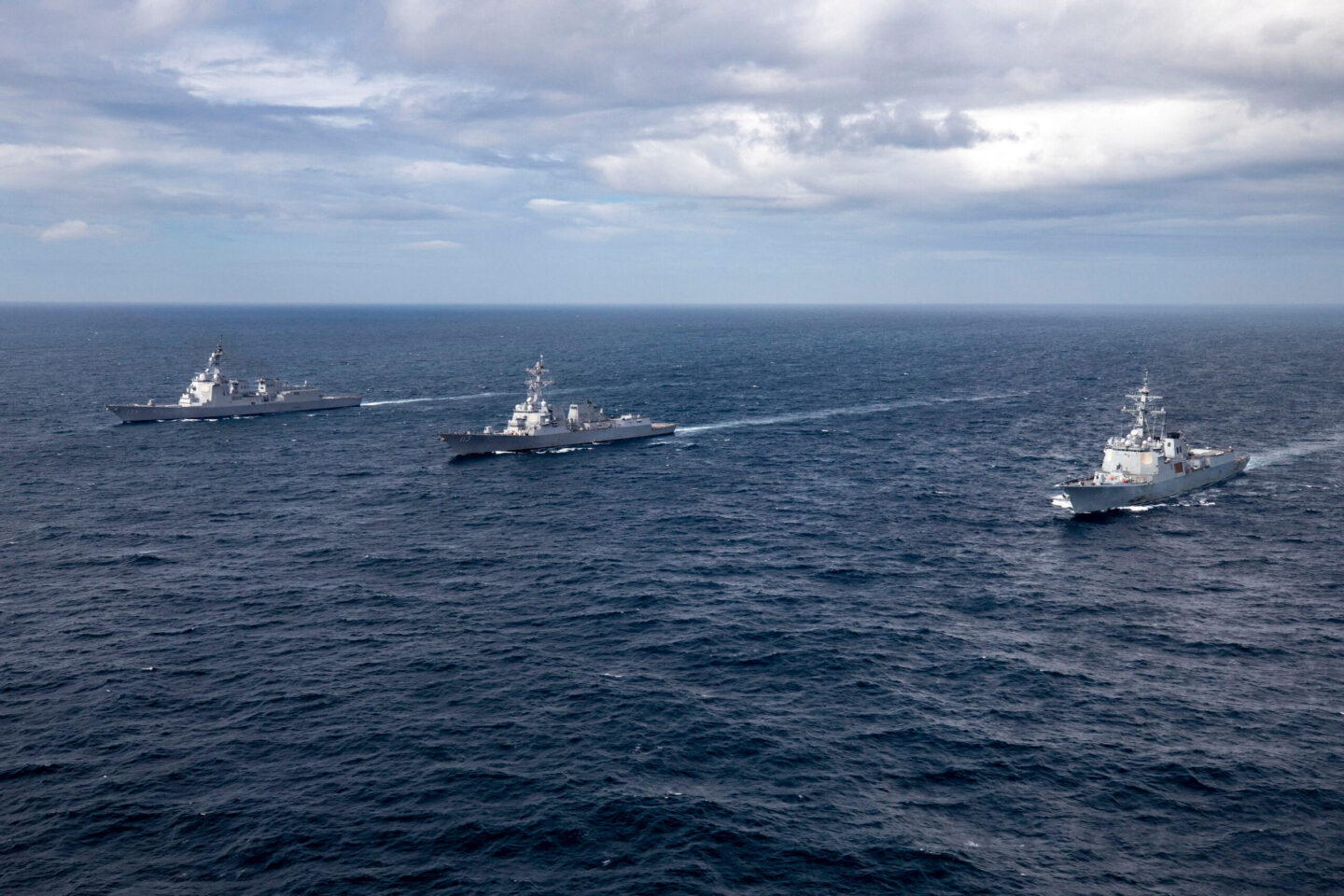 FILE PHOTO/Mass Communication Specialist 2nd Class Samantha Oblander/U.S. Navy/Handout via REUTERS
