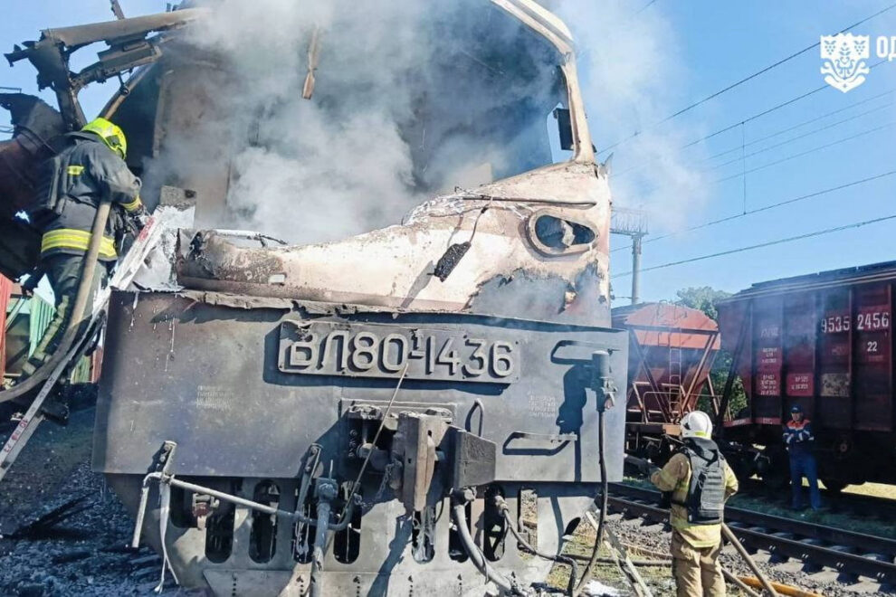 Το ουκρσνικό τρένο που έπληξε το ρωσικό Shahed στην Οδησσό / Press service of Odesa Regional Military Administration/Handout via REUTERS