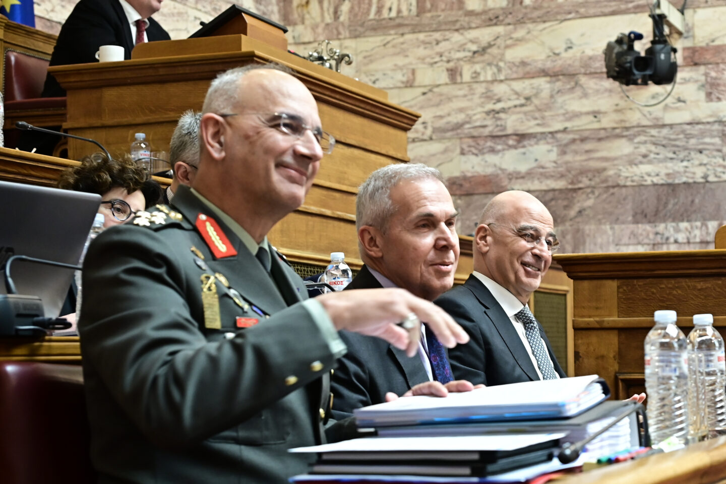 Από δεξιά: Ο Α/ΓΕΕΘΑ Χούπης, ο ΥΦΕΘΑ Δαβάκης και ο ΥΕΘΑ Δένδιας