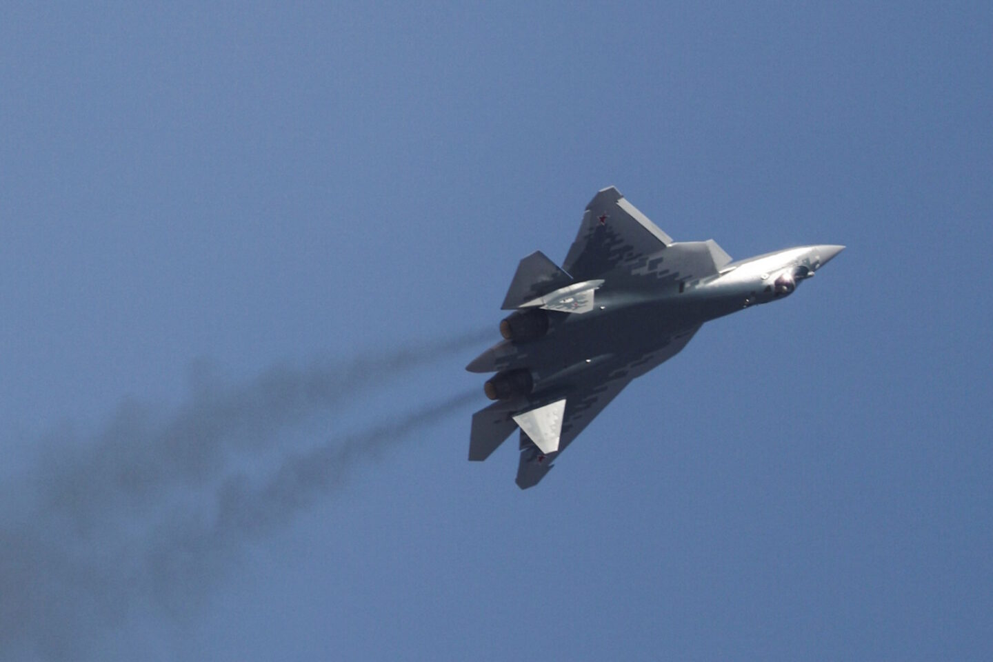 Ρωσικό Su-57 στην αεροπορική έκθεση Ελ Αλαμέιν