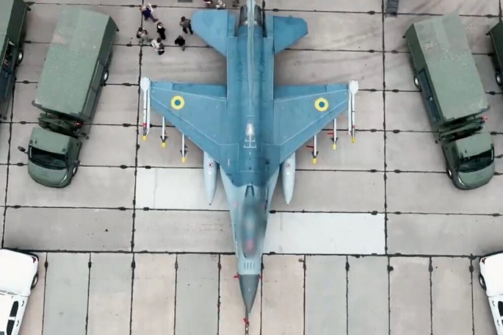 F-16