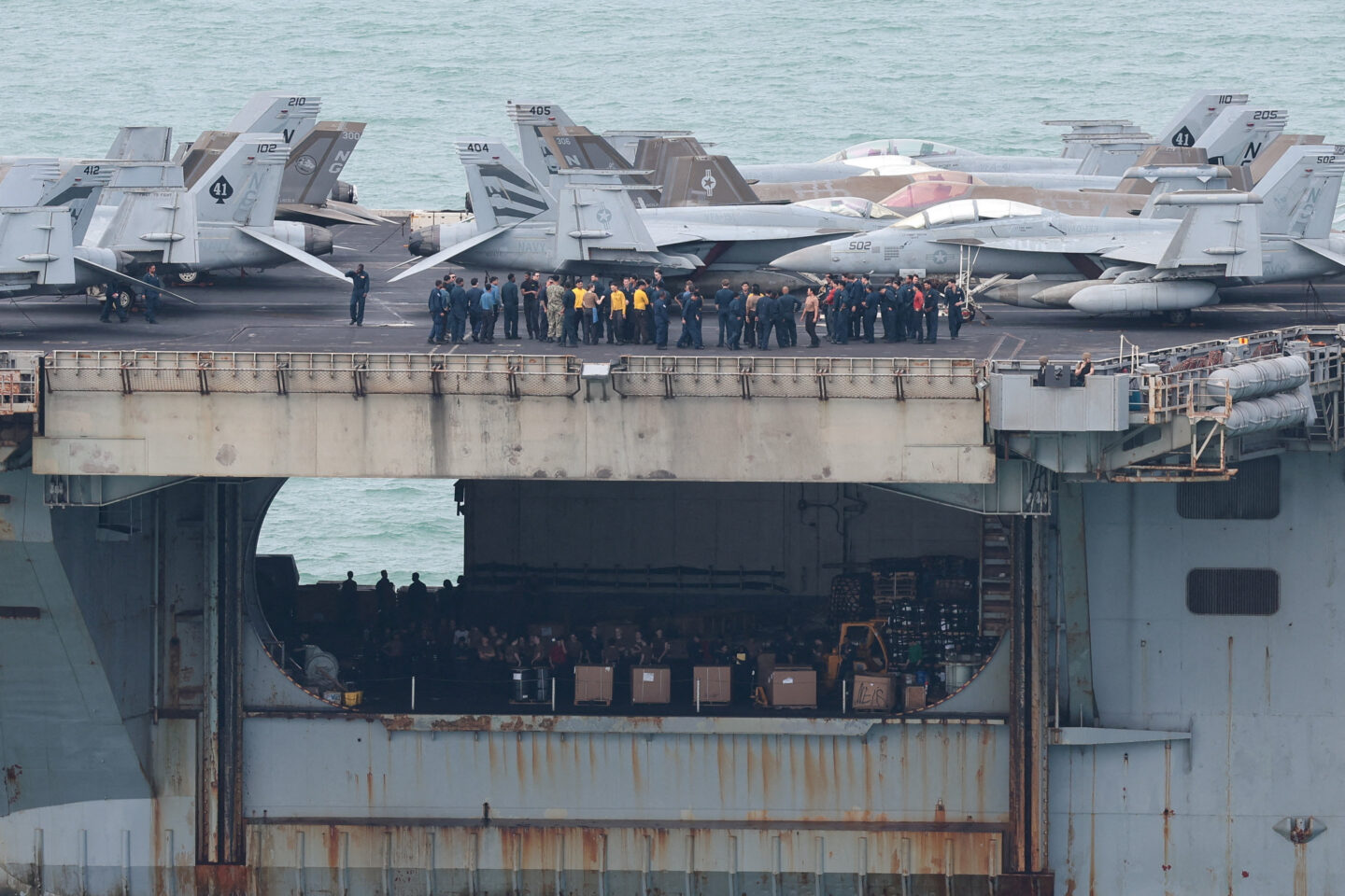 Το USS Abraham Lincoln φτάνοντας στην Ταϊλάνδη / REUTERS/Chalinee Thirasupa
