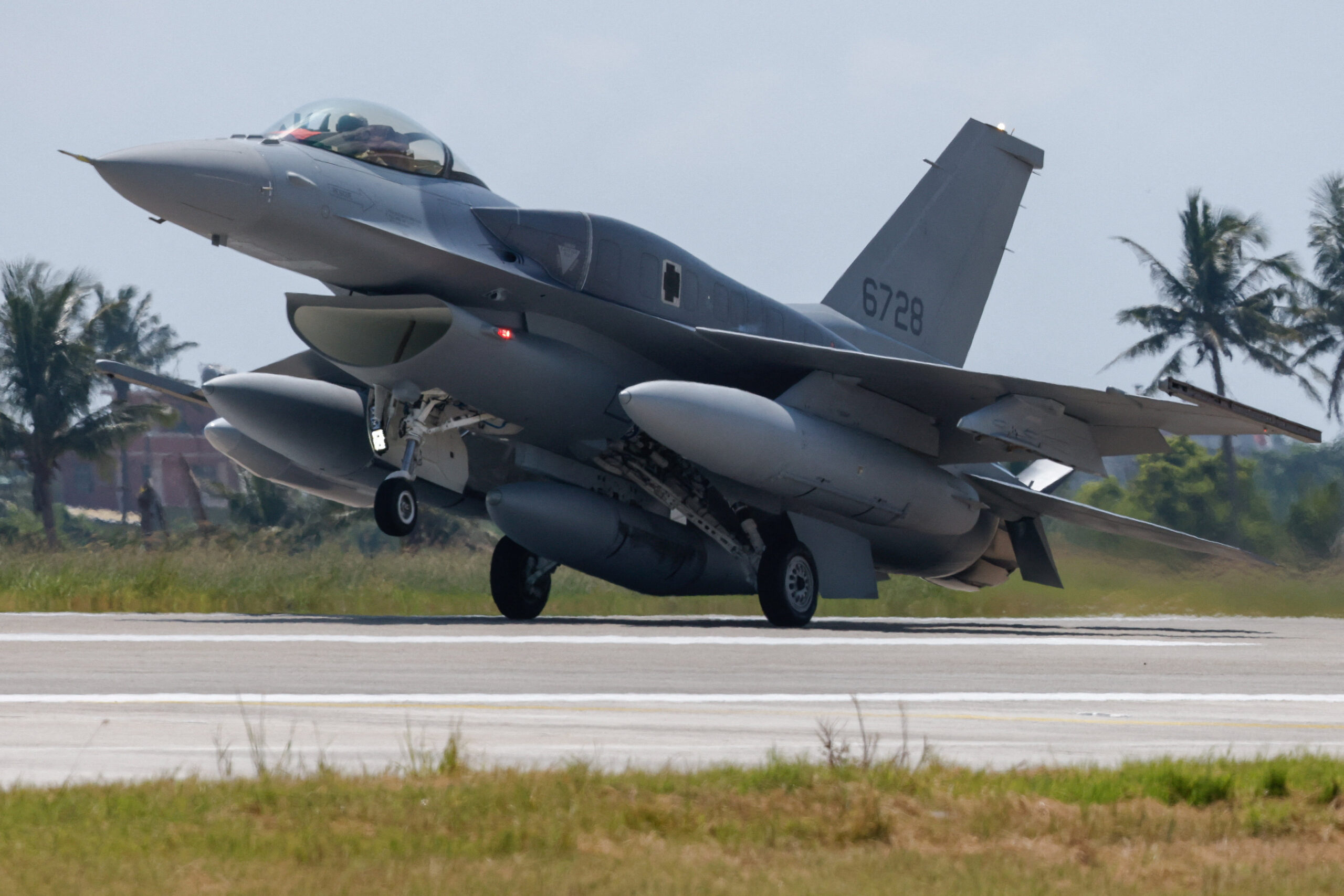 Το πρώτο F-16 Viper που παρέλαβε η Ταϊβάν