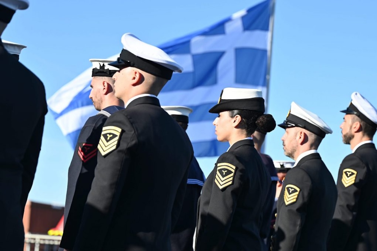 Αρχηγός ΓΕΝ - Πλήρωμα της φρεγάτας «ΝΕΑΡΧΟΣ»