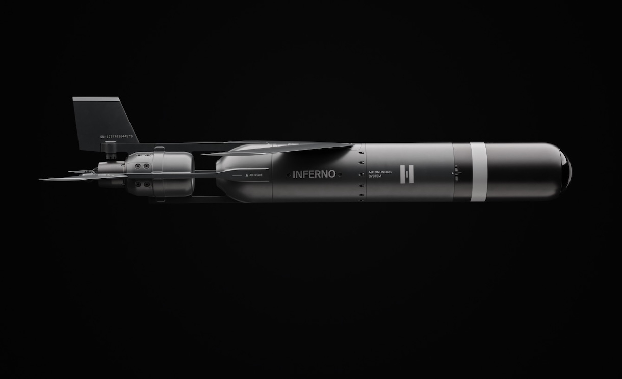 Αυτόνομο βλήμα ή drone με την επιγραφή Inferno σε μαύρο φόντο