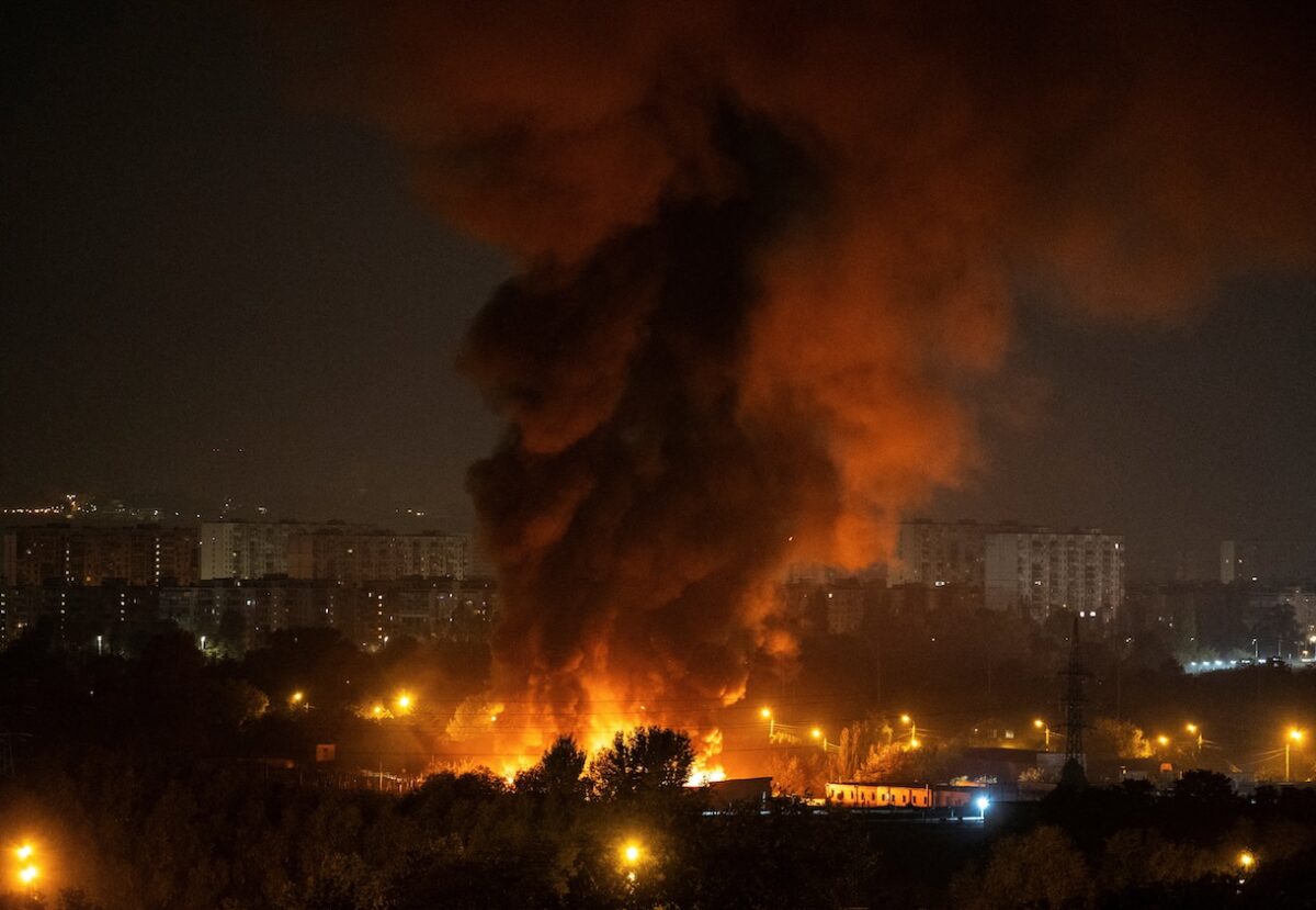 «Οι ΗΠΑ συνεχίζουν να μοιράζονται πληροφορίες με την Ουκρανία», λέει ο Τραμπ και υπερασπίζεται τη συμφωνία με τη Ρωσία για το ντίζελ