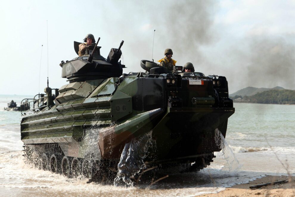 AAV-7