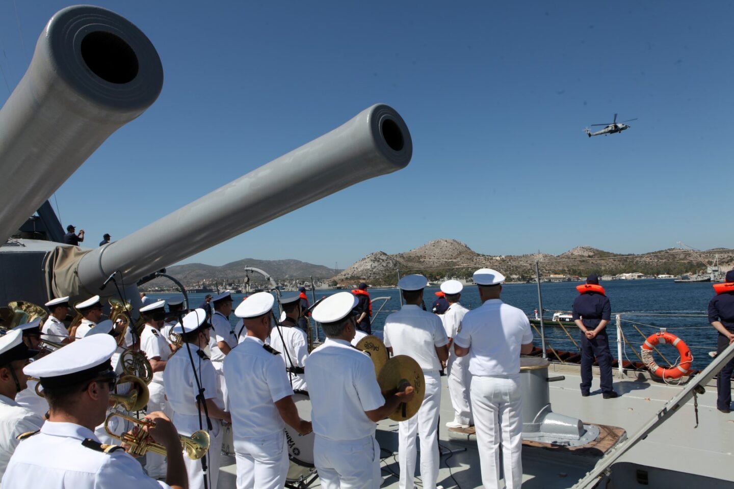 ΘΚ «Γ. ΑΒΕΡΩΦ»: Εντυπωσιακά στιγμιότυπα από τον αποδεξαμενισμό και τη μεθόρμιση του