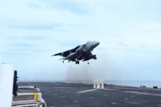 Επική προσνήωση Harrier σε… σκαμνί! – ΒΙΝΤΕΟ