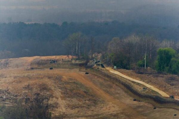 DMZ: Ξεγλυστρώντας από τα πιο επικίνδυνα σύνορα στον κόσμο – ΒΙΝΤΕΟ