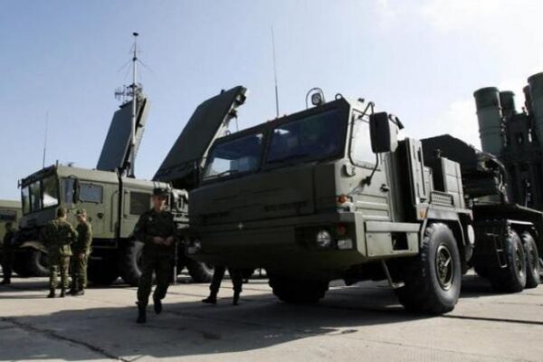 S-400: Γιατί η Ινδία επέλεξε τους ρωσικούς πυραύλους αντί των Patriot – ΒΙΝΤΕΟ – ΦΩΤΟ