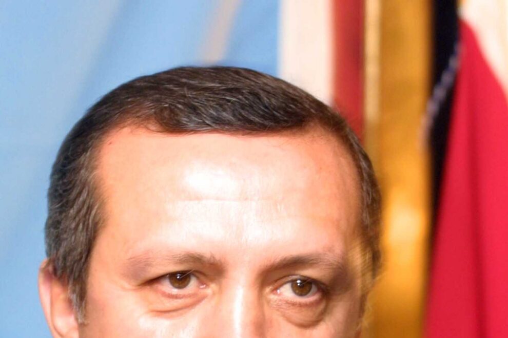 Προηγείται με διαφορά στις δημοσκοπήσεις ο Ερντογάν