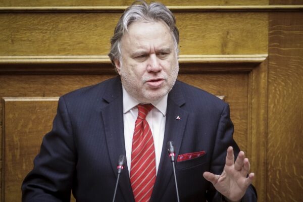 Κατρούγκαλος: Εθνική προτεραιότητα η προστασία της ελληνικής μειονότητας στην Αλβανία