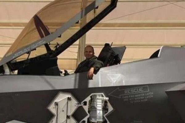 F-35: Πέταξε ο δεύτερος Τούρκος πιλότος με το μαχητικό stealth – ΦΩΤΟ