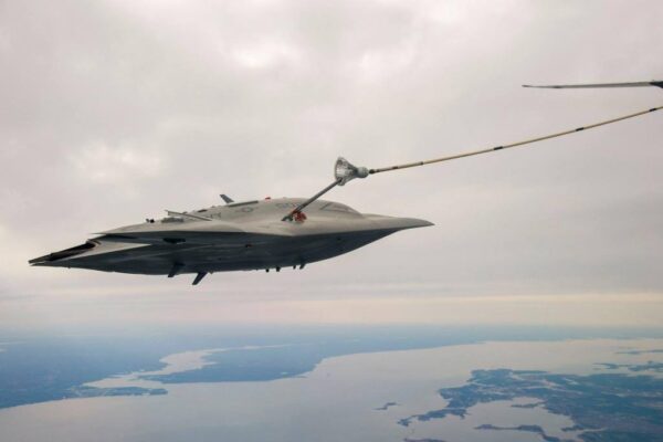 Έγινε με επιτυχία εναέριος ανεφοδιασμός X-47B – ΒΙΝΤΕΟ