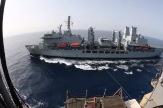 ΒΙΝΤΕΟ: Ανεφοδιασμός αεροπλανοφόρου σε time lapse!