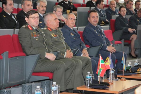 Οι “αγωνίες” των Αρχηγών για τις κρίσεις και τα “θέλω” της κυβέρνησης