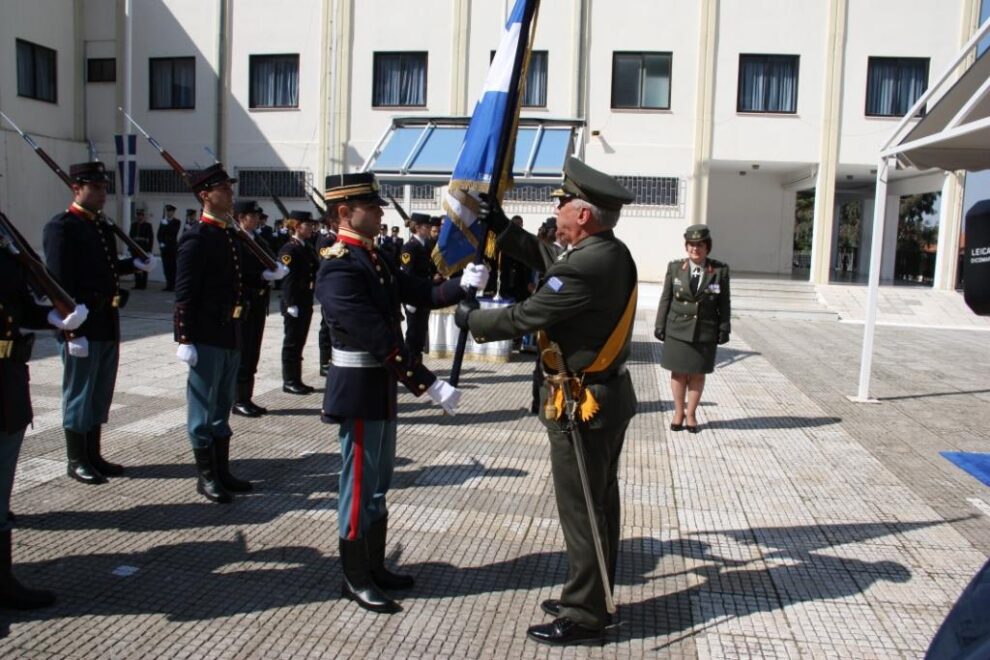 Πως ο Κωσταράκος μ΄ ένα…”τιτίβισμα” κέρδισε τους απόστρατους!