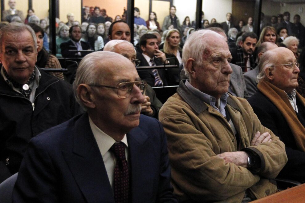 Αργεντινή: Δύο πρώην δικτάτορες καταδικάσθηκαν για κλοπές μωρών