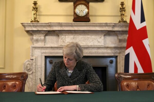 Brexit: Ραγδαίες εξελίξεις – Έκτακτο Υπουργικό Συμβούλιο και νέα συνεδρίαση της Βουλής