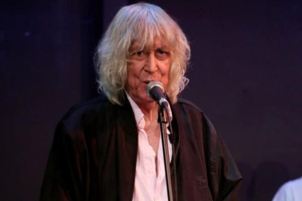 Λουκιανός Κηλαηδόνης: Η ιστορία πίσω απο “Tα Φανταρίστικα” – ΒΙΝΤΕΟ