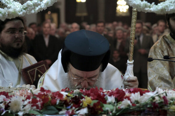 Άνθιμος σε τουρκική εφημερίδα:”Παρασυρθήκαμε από τη πολυτελή ζωή και βουλιάξαμε”