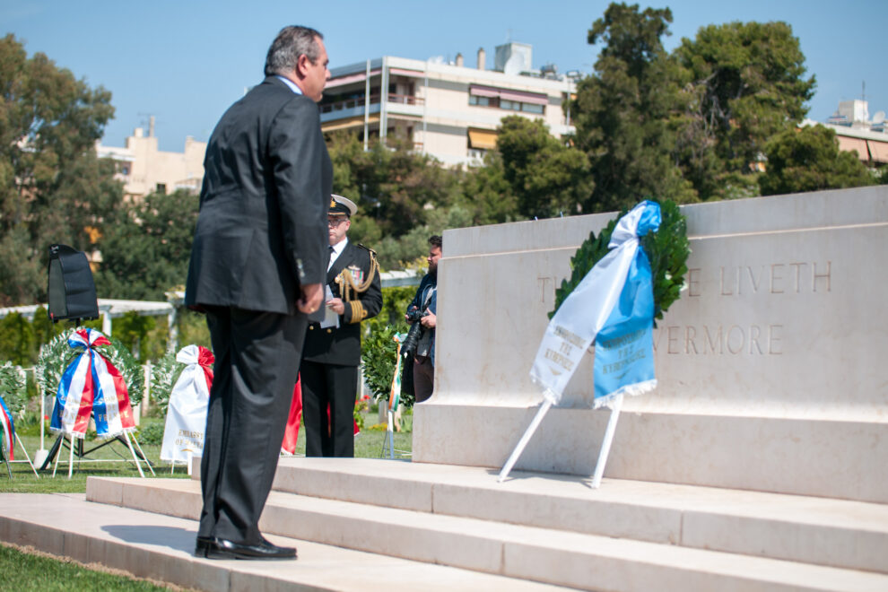 Καμμένος και ΑΓΕΕΘΑ στην τελετή μνήμης πεσόντων στη Μάχη της Καλλίπολης