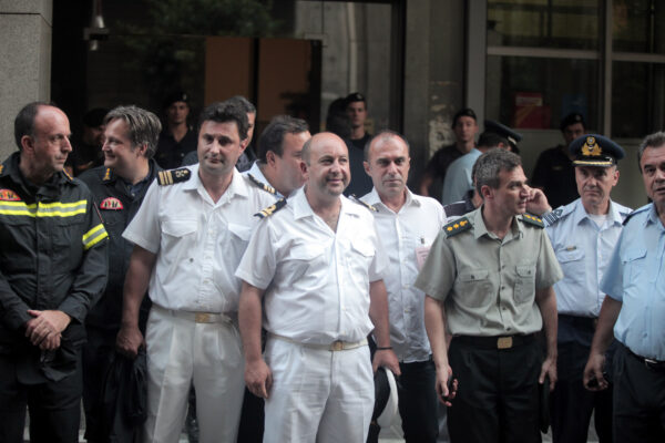 Διαδήλωση στρατιωτικών: θα γίνει με στολές ή χωρίς;
