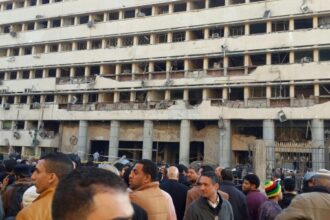 Αίγυπτος: 3 νεκροί, 47 τραυματίες απο επίθεση καμικάζι