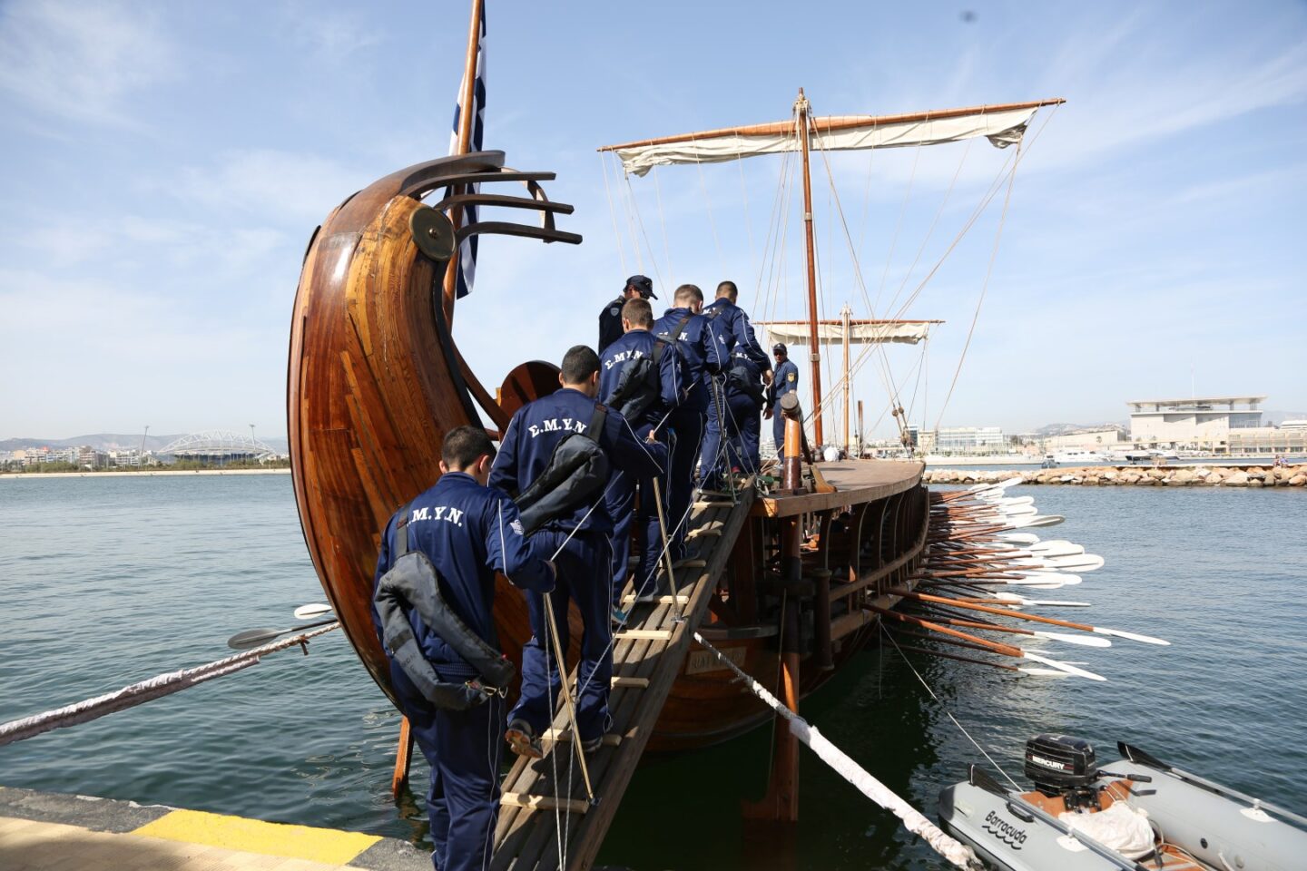 Η τριήρης “ΟΛΥΜΠΙΑΣ” στο Φάληρο – ΦΩΤΟ