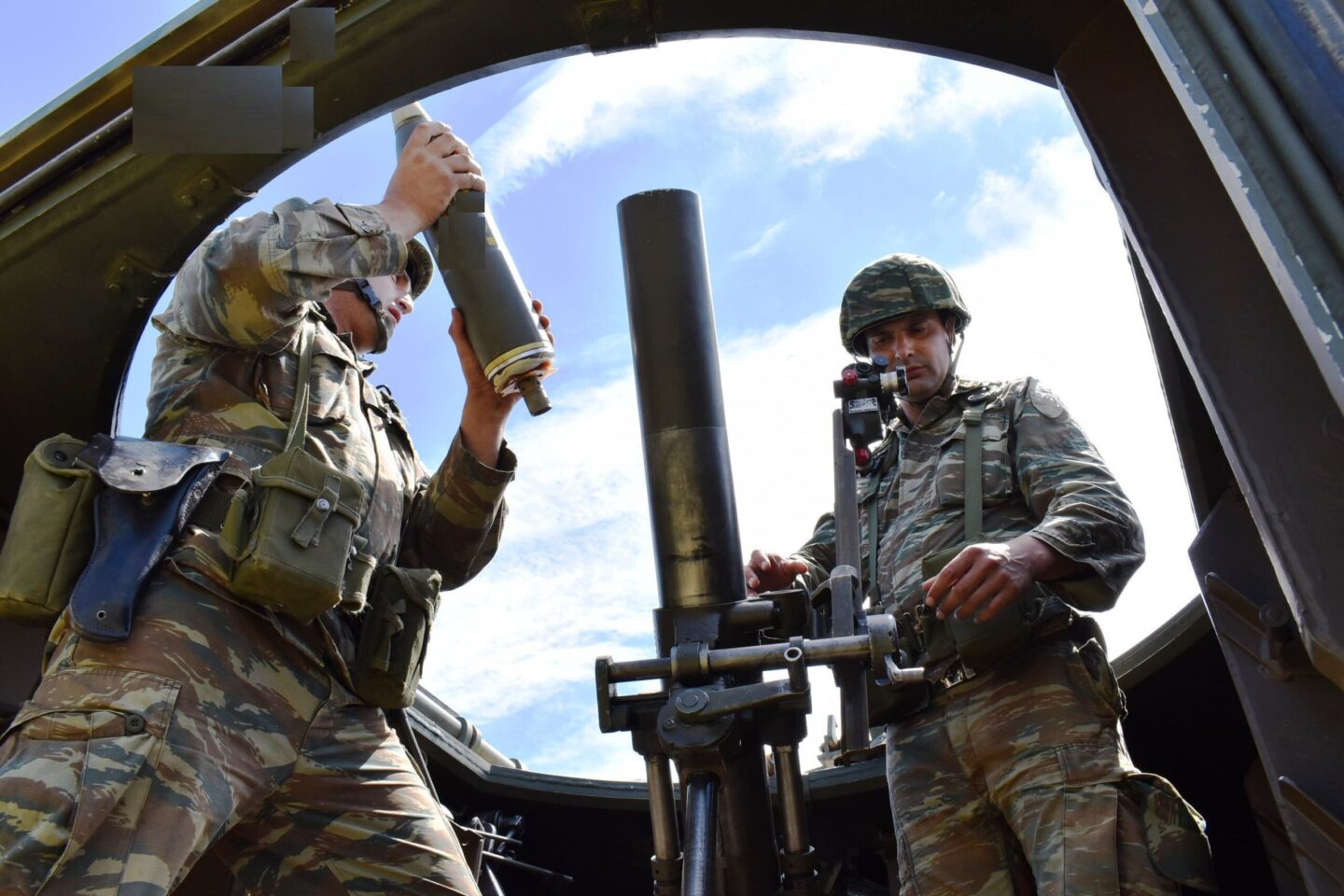 Έτσι εκπαιδεύεται η 1η Στρατιά – Απίστευτα πλάνα – ΦΩΤΟ