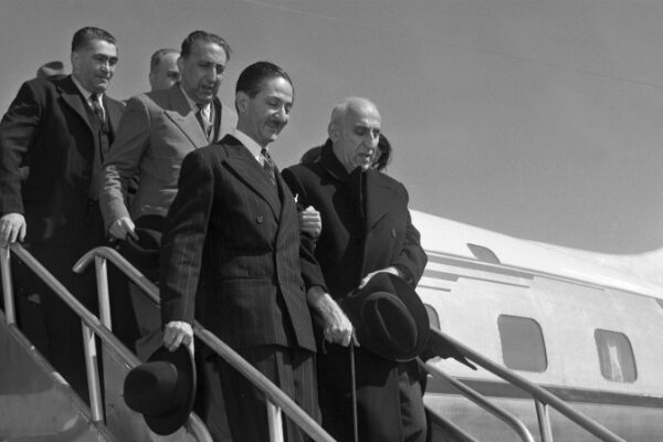 Η CIA παραδέχεται το πραξικόπημα του 1953 στο Ιράν