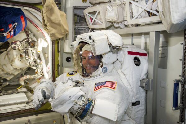 Ελληνικά χρώματα στην NASA! Σημαντική διάκριση Έλληνα επιστήμονα!