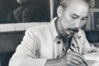 Στρατιώτης στην Έδεσσα ο Χο Τσι Μινχ