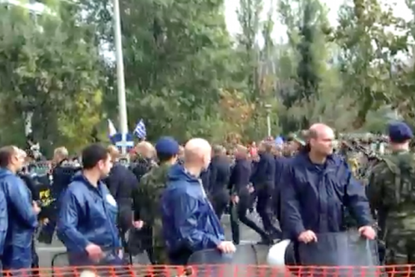 Τα “βατράχια” στη παρέλαση πήραν πάλι χειροκρότημα. ΒΙΝΤΕΟ
