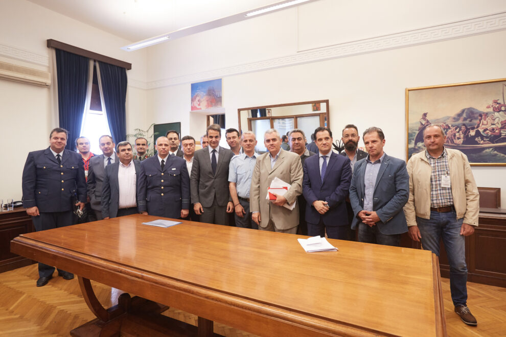 Η ΠΟΜΕΝΣ ενημέρωσε τους Πολιτικούς Αρχηγούς – Τι είπαν για τα αναδρομικά