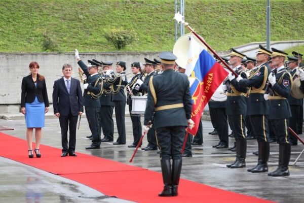 Σλοβενία – Ρουμανία: Aνάγκη ενίσχυσης της περιφερειακής συνεργασίας