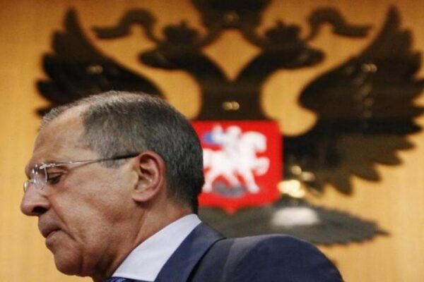 Λαβρόφ: Προειδοποιεί τις ΗΠΑ σε ενδεχόμενο φιάσκο της Συνθήκης για τα Πυρηνικά