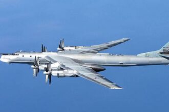 Η Ρωσία προκαλεί την Βρετανία με βομβαρδιστικά πάνω απο την Κορνουάλη