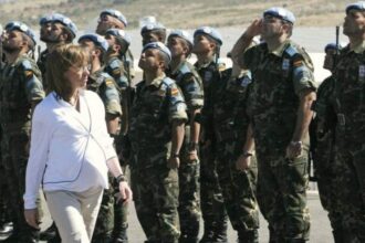 Έφυγε η Κάρμεν Τσακόν, η πρώτη γυναίκα υπουργός Αμύνης της Ισπανίας